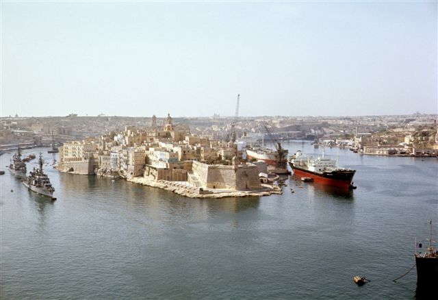 USS_GAl_Docked_in_Malta.jpg
