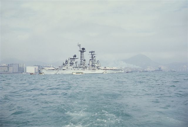 USS_Galveston_Anchored_Hong_Kong.jpg